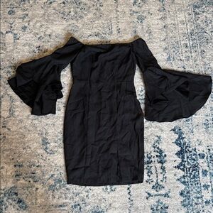 VENUS Elegant Black Bell Sleeve Dress